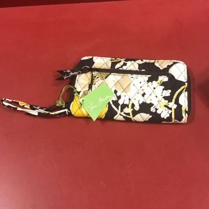 🌼Vera Bradley Zip-around wallet🌼